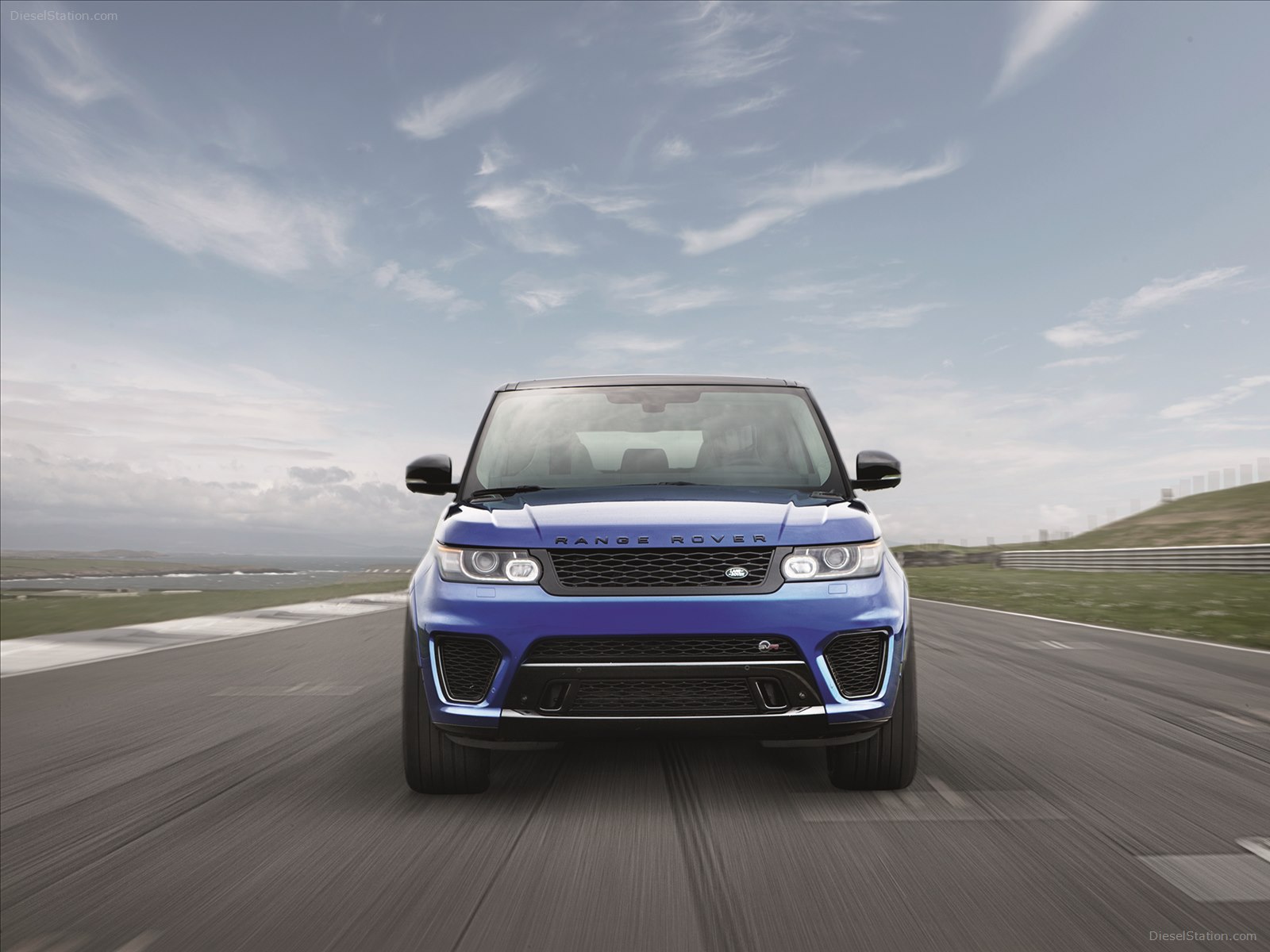 Land Rover Range Rover Sport SVR 2015